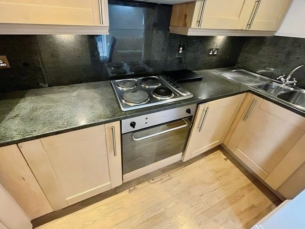 Property photo 3 of 14 Picture No. 26