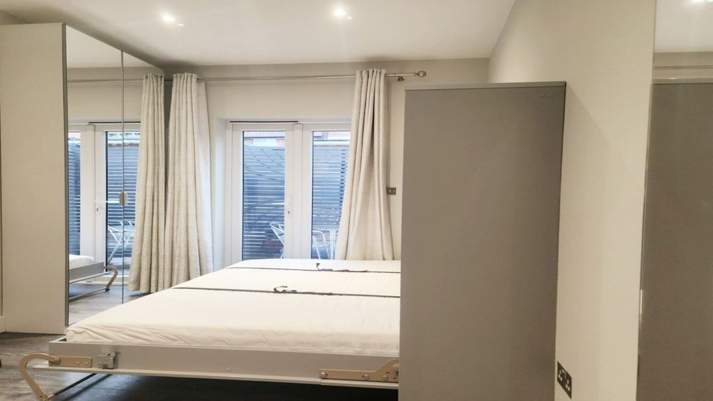 Property photo 3 of 7 Gallery