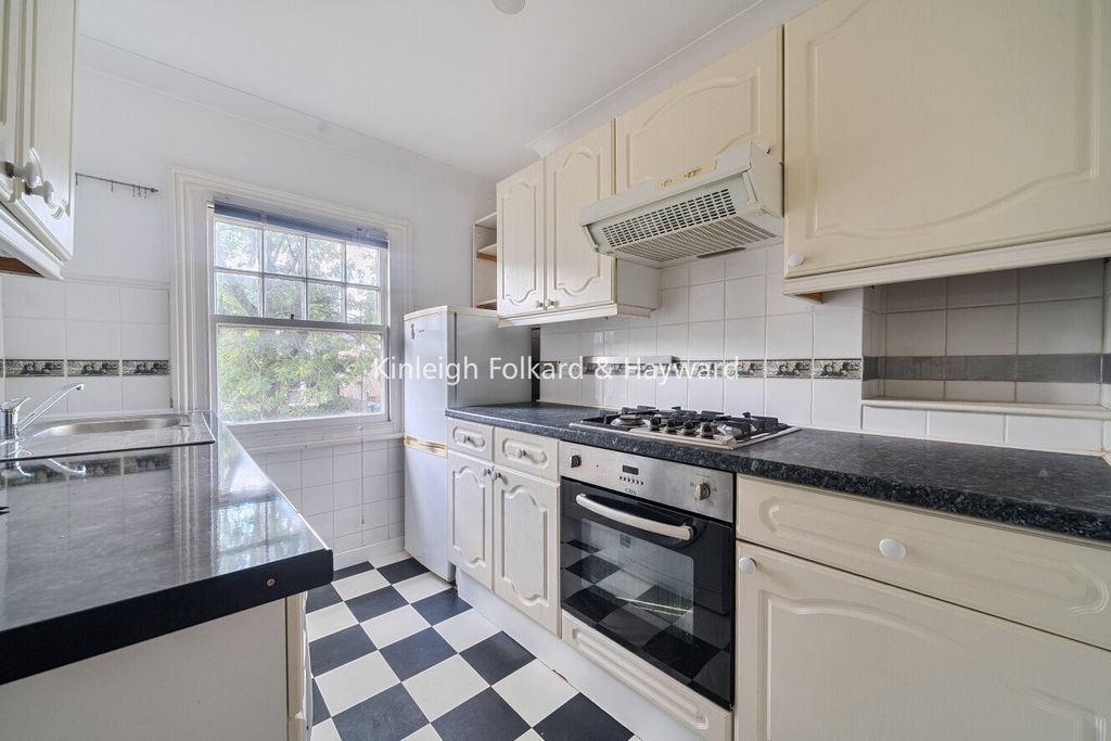 Property photo 3 of 11 Picture No. 16