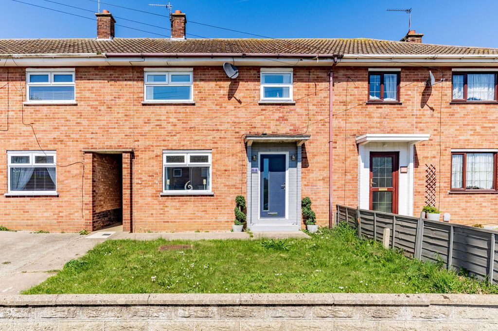 Property photo 1 of 18