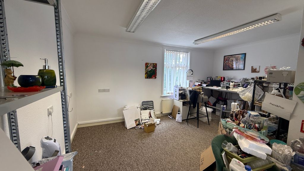 Property photo 3 of 3