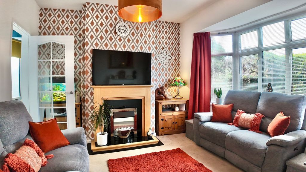 Property photo 2 of 22