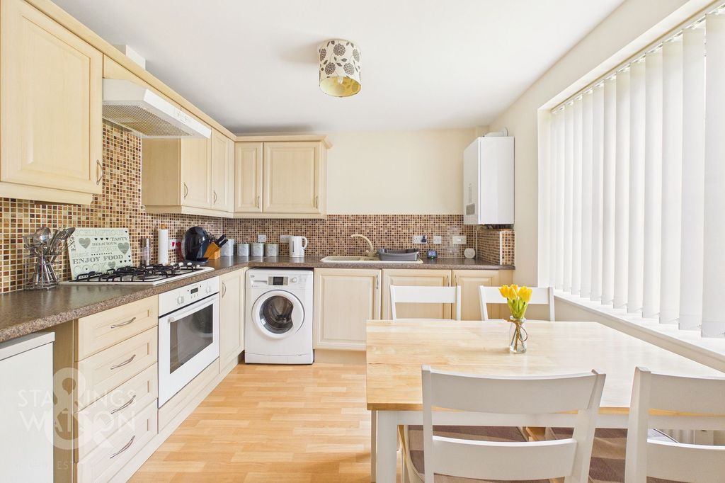 Property photo 3 of 20