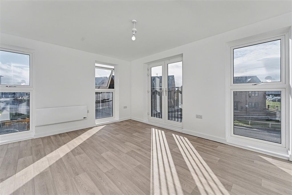 Property photo 2 of 12 20260121052748_Mmk03625_2Qtzo.Jpg