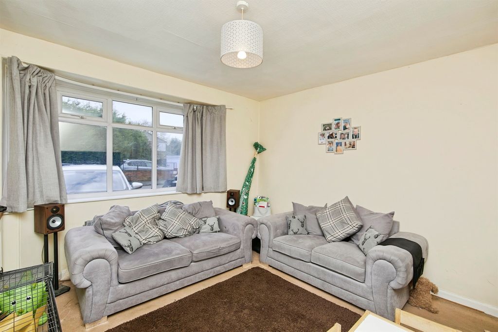 Property photo 3 of 20