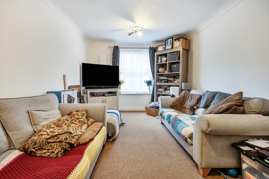 Property photo 2 of 20 Living Area