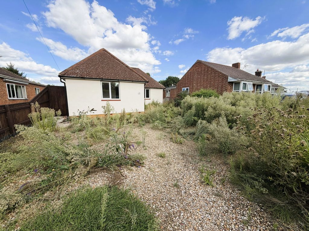 Property photo 1 of 8