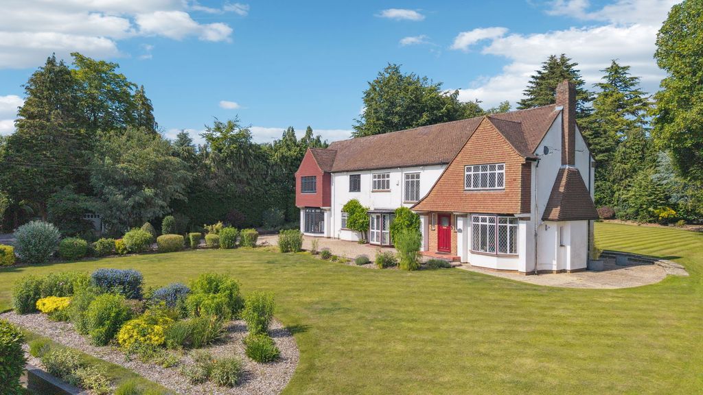 Property photo 1 of 18