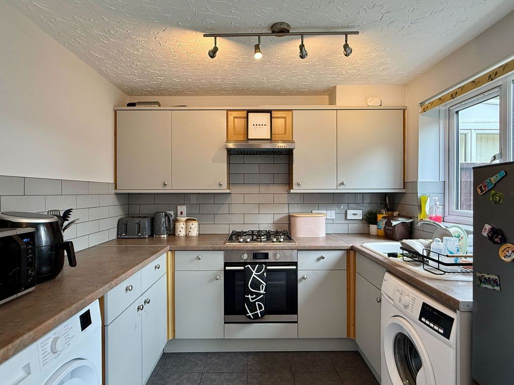 Property photo 2 of 5