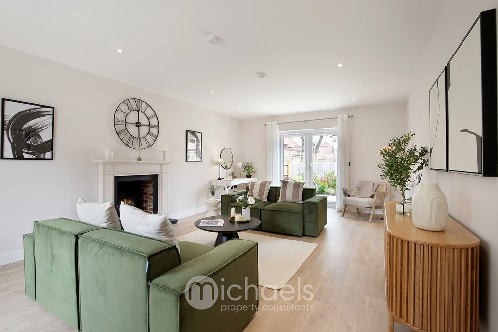 Property photo 3 of 18