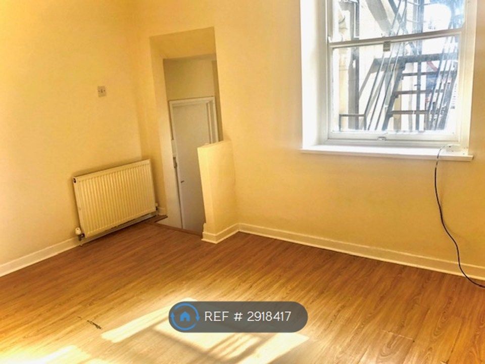 Property photo 3 of 8 Living Room