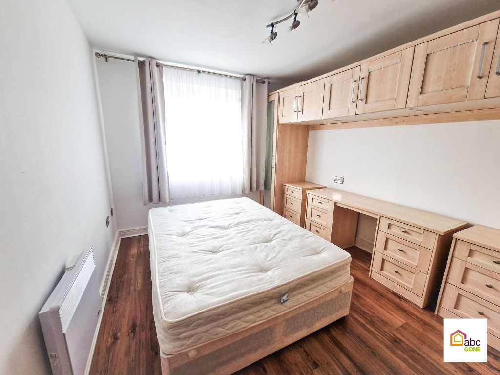 Property photo 3 of 4