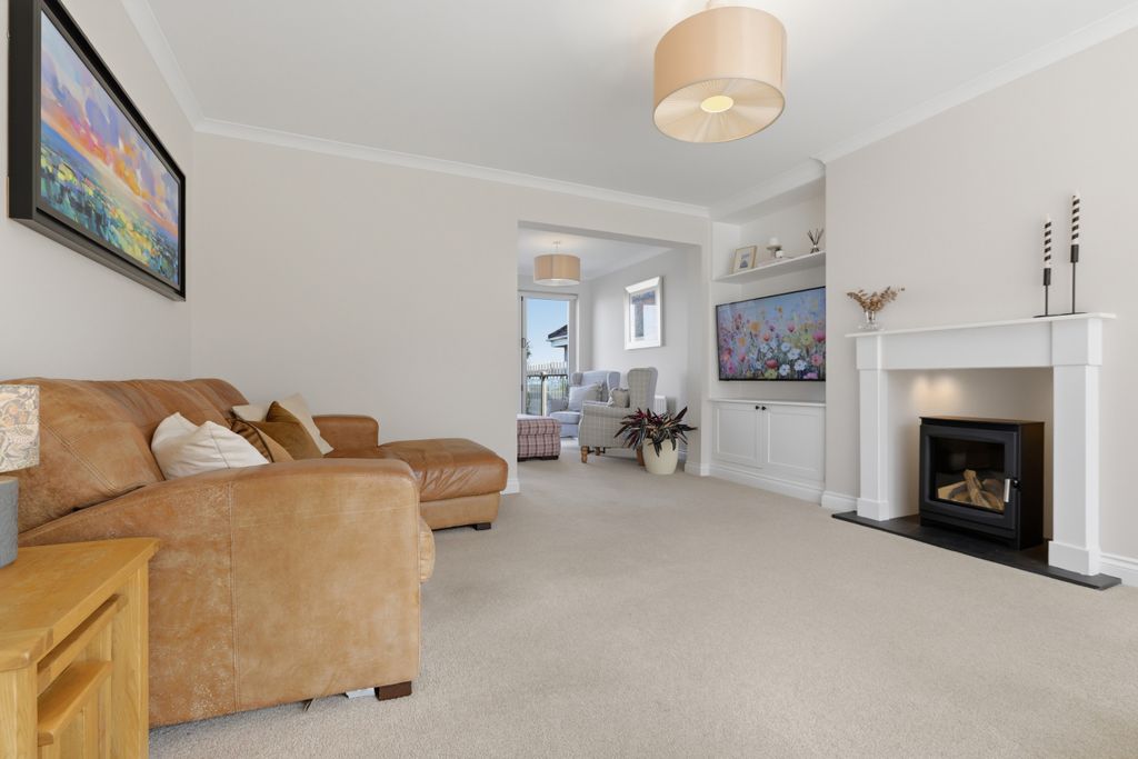 Property photo 3 of 55
