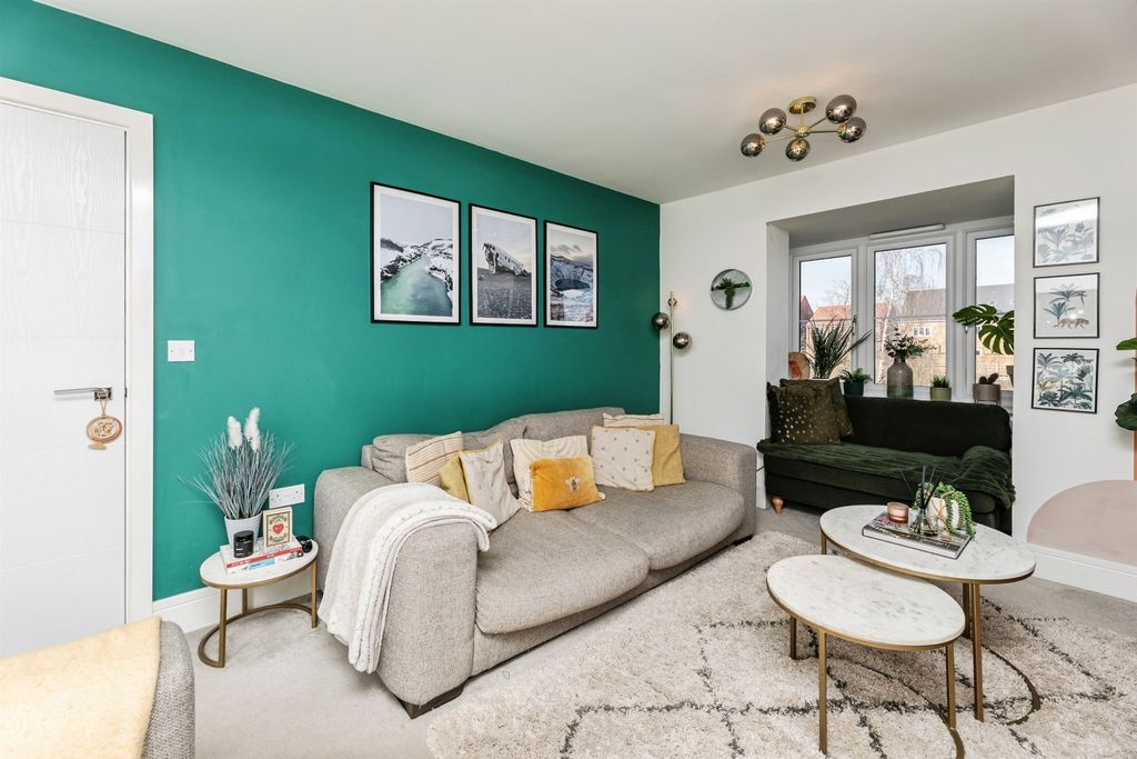 Property photo 3 of 20