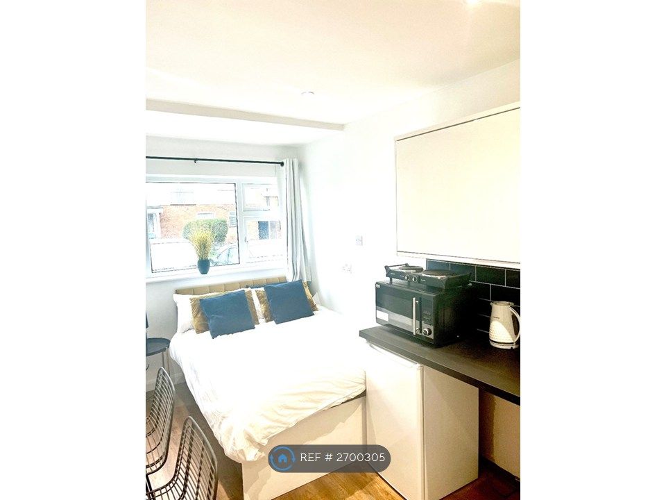 Property photo 1 of 4