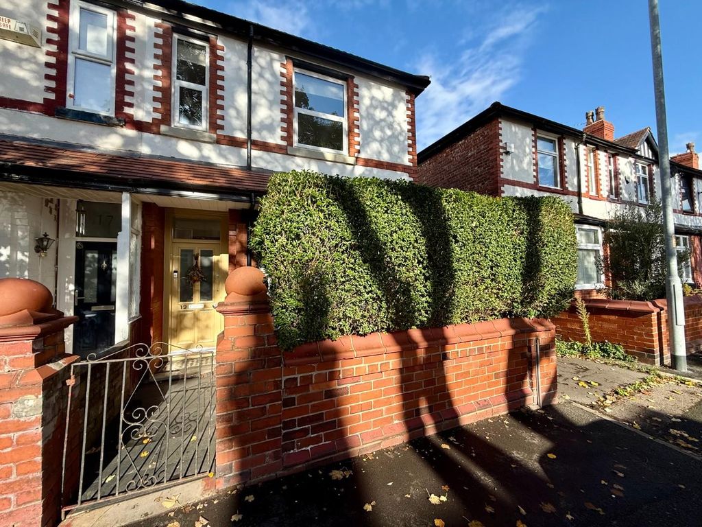 Property photo 1 of 33