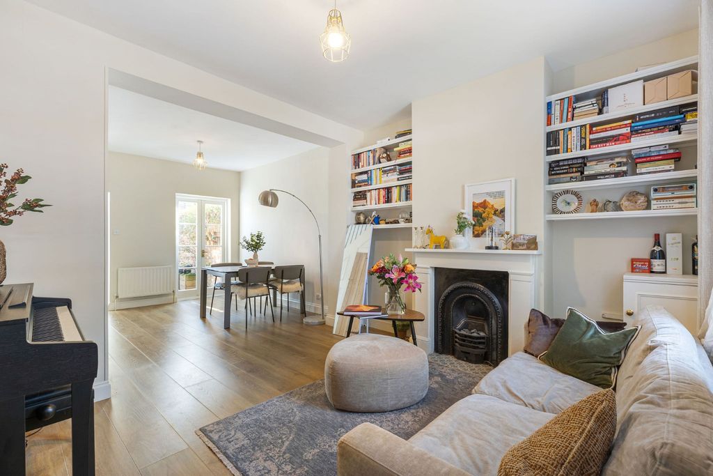Property photo 1 of 17 5554691