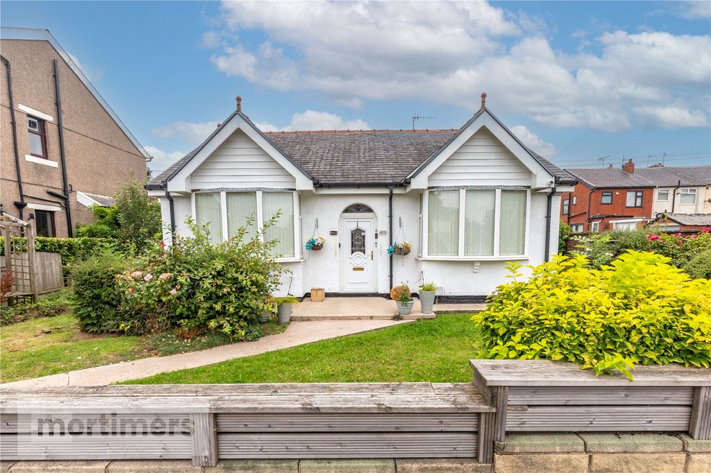 Property photo 1 of 21 Front External