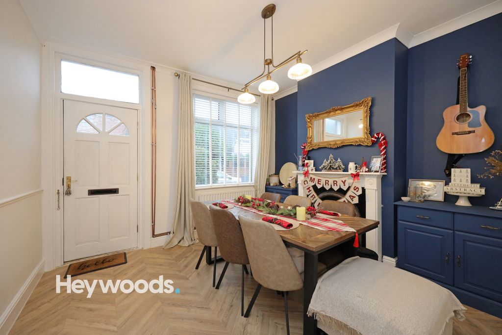 Property photo 3 of 27 0F1A4564