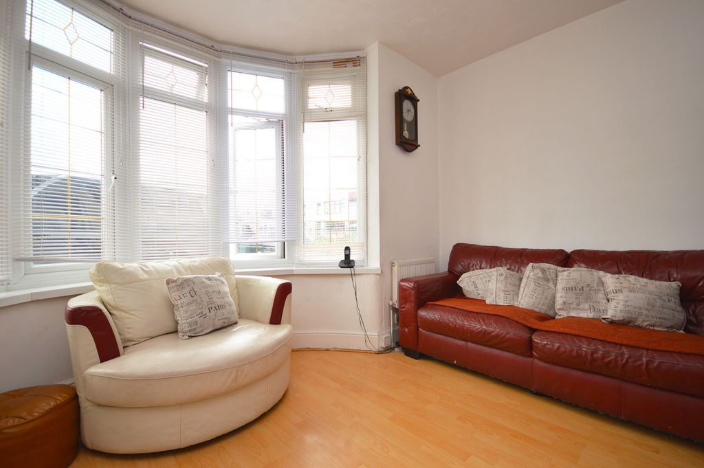 Property photo 2 of 15 Gallery