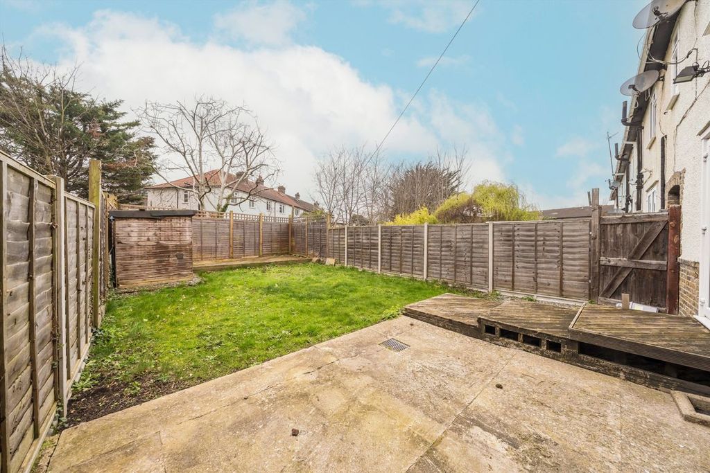 Property photo 3 of 8