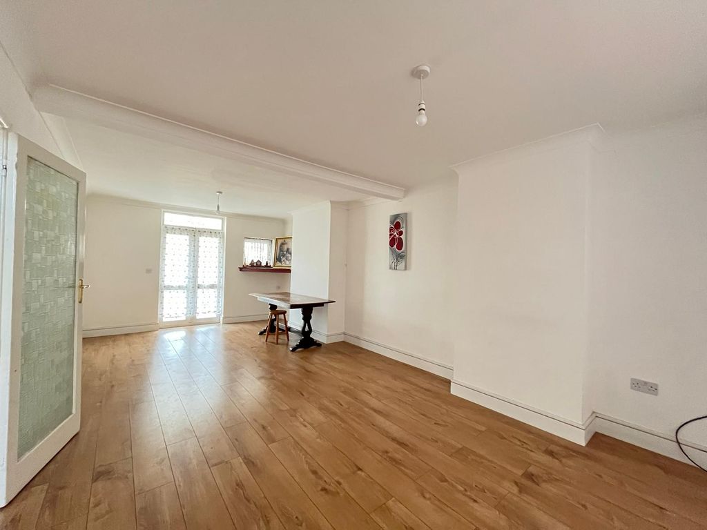 Property photo 2 of 12 Whatsapp Image 2024-10-23 At 1.30.50 Pm