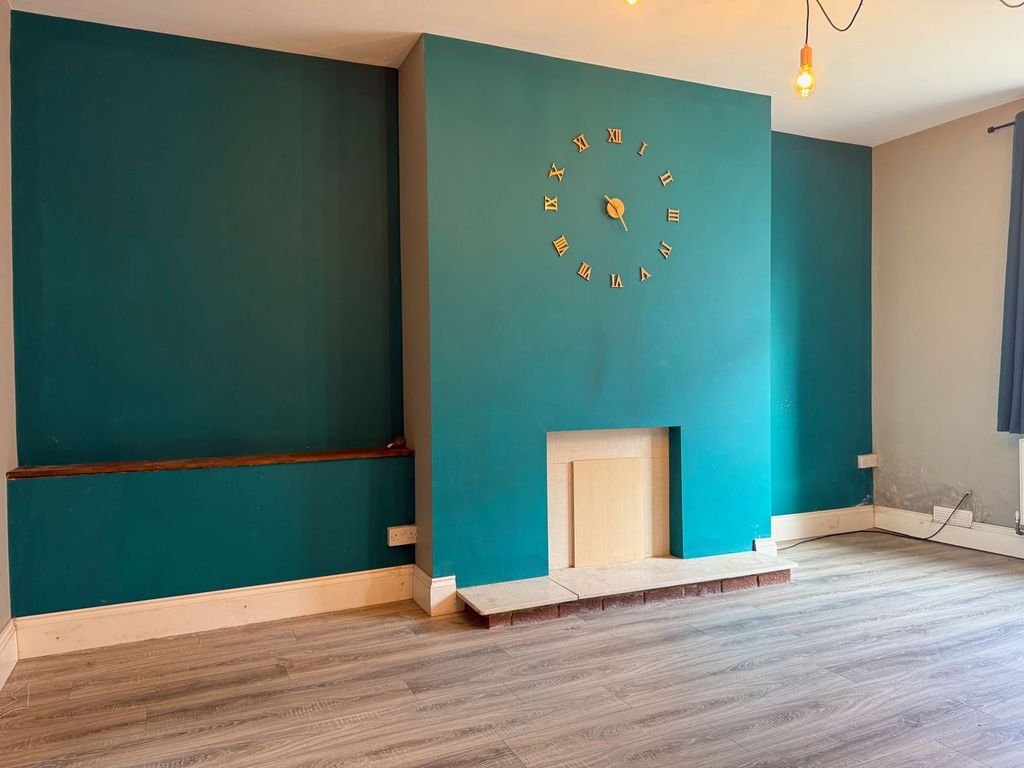 Property photo 3 of 24