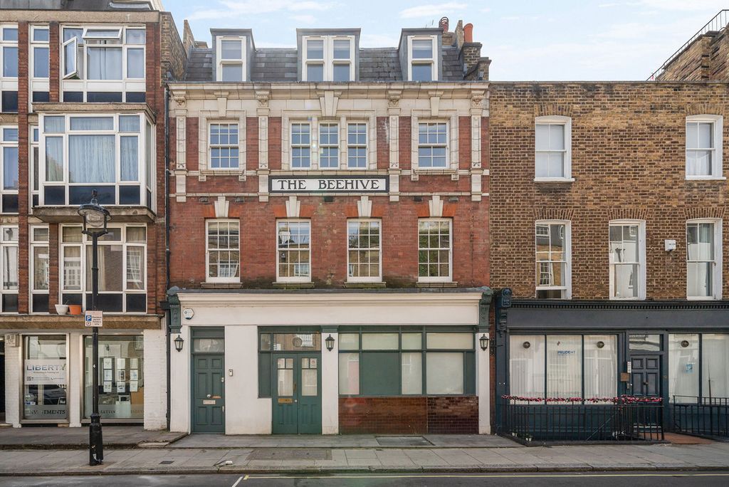 Property photo 2 of 11