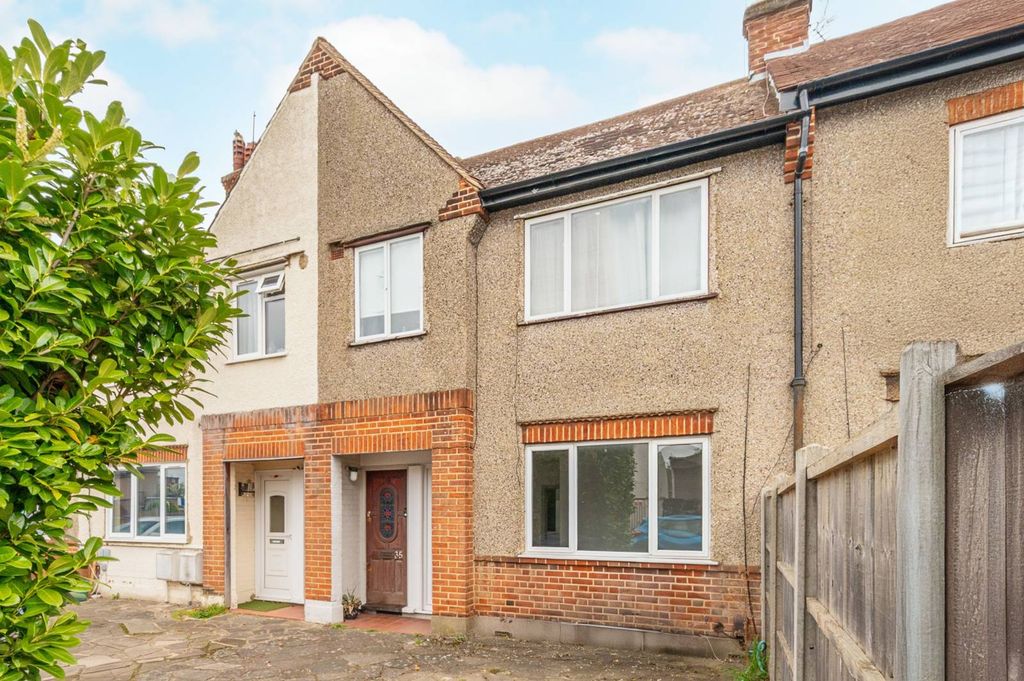 Property photo 1 of 8