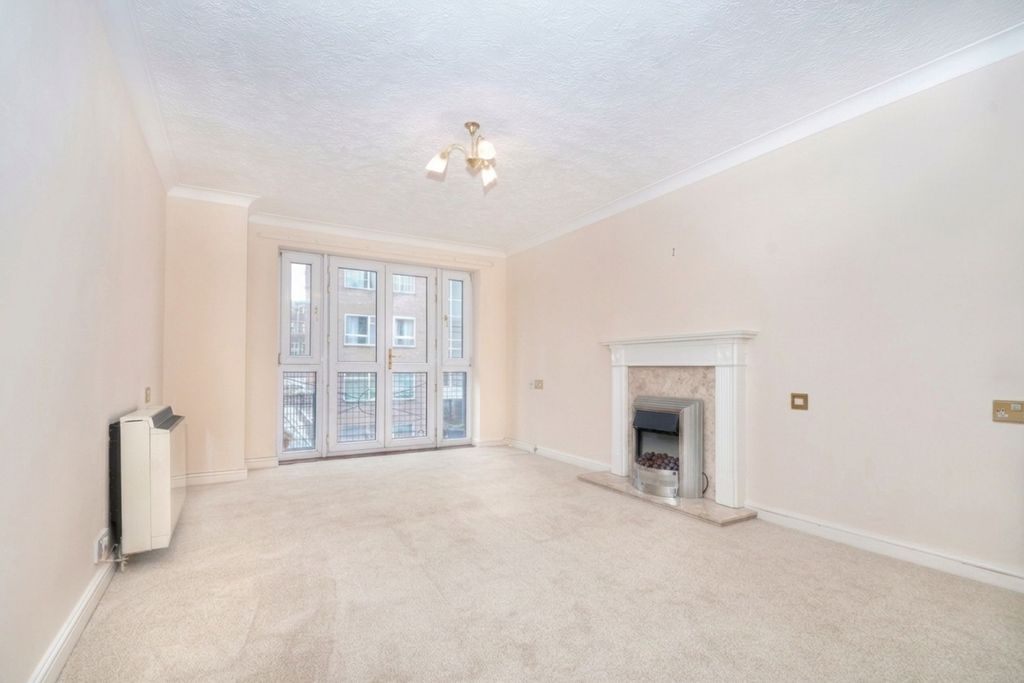 Property photo 2 of 12