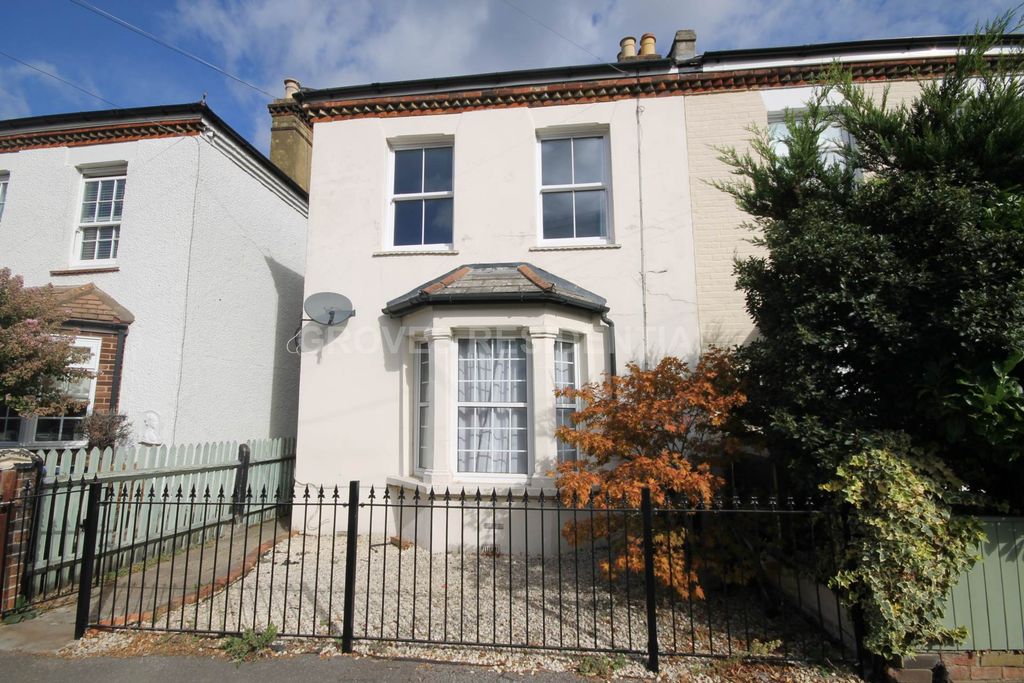 Property photo 1 of 11