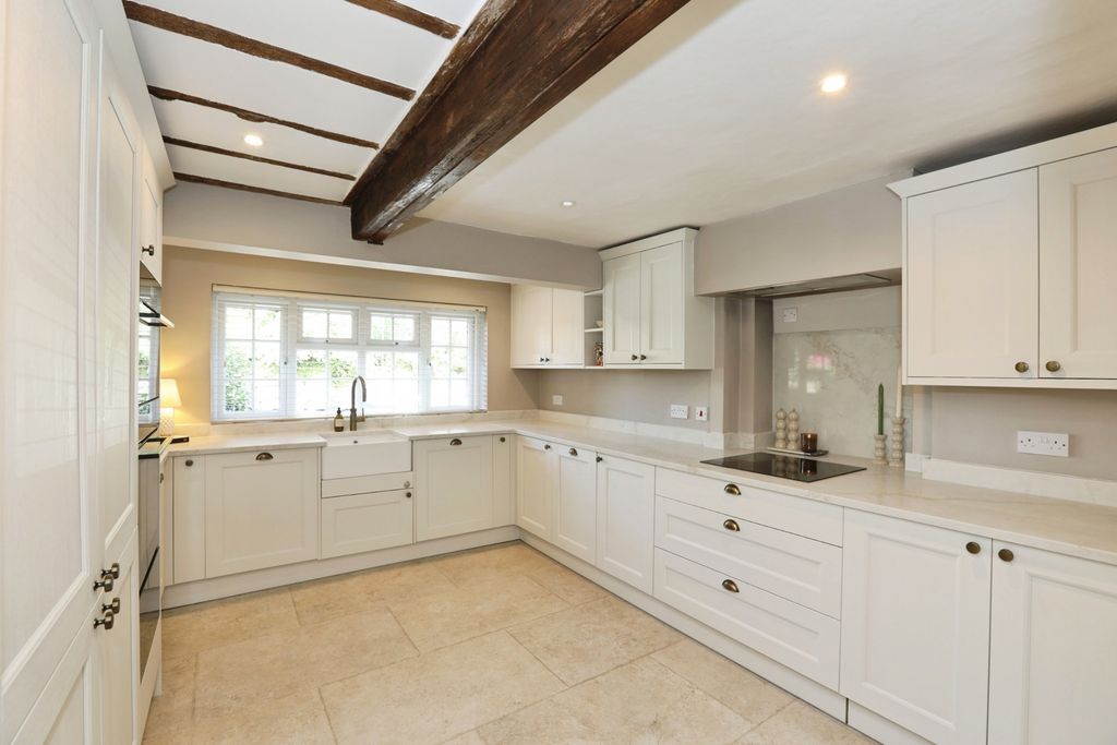 Property photo 2 of 16 Pbox-Img.Jpg