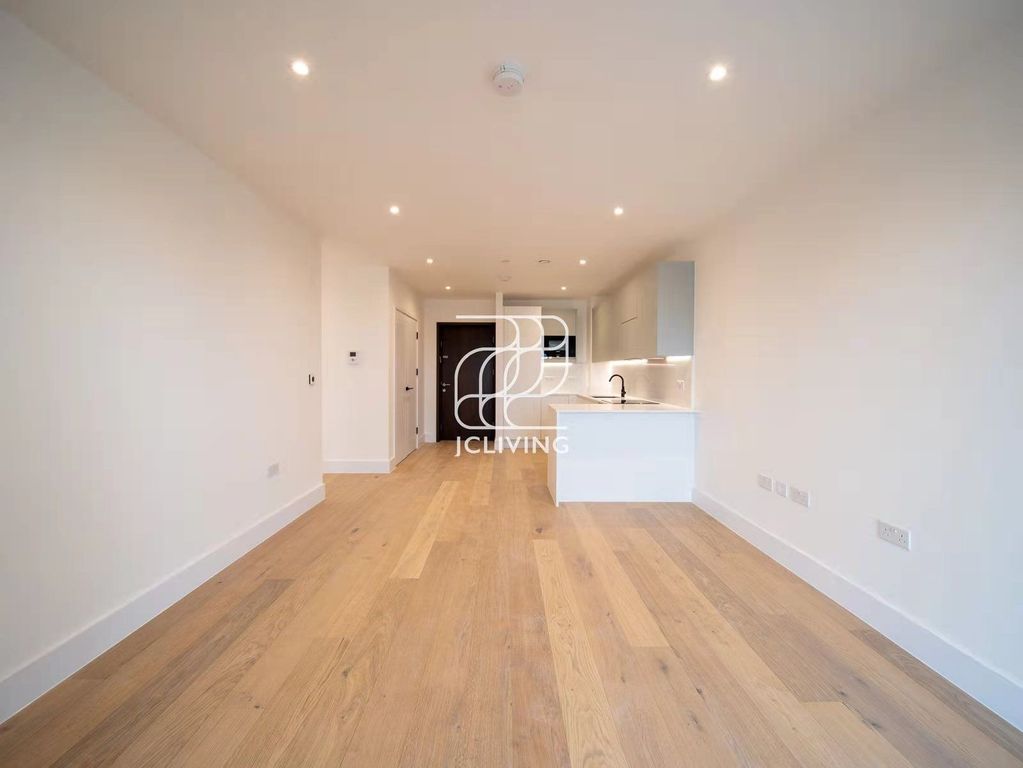 Property photo 3 of 12 Gallery