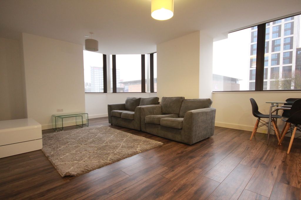 Property photo 2 of 13