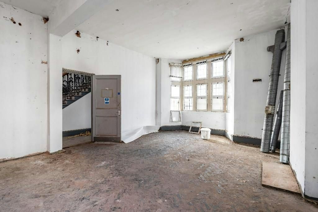 Property photo 2 of 8 Image 2