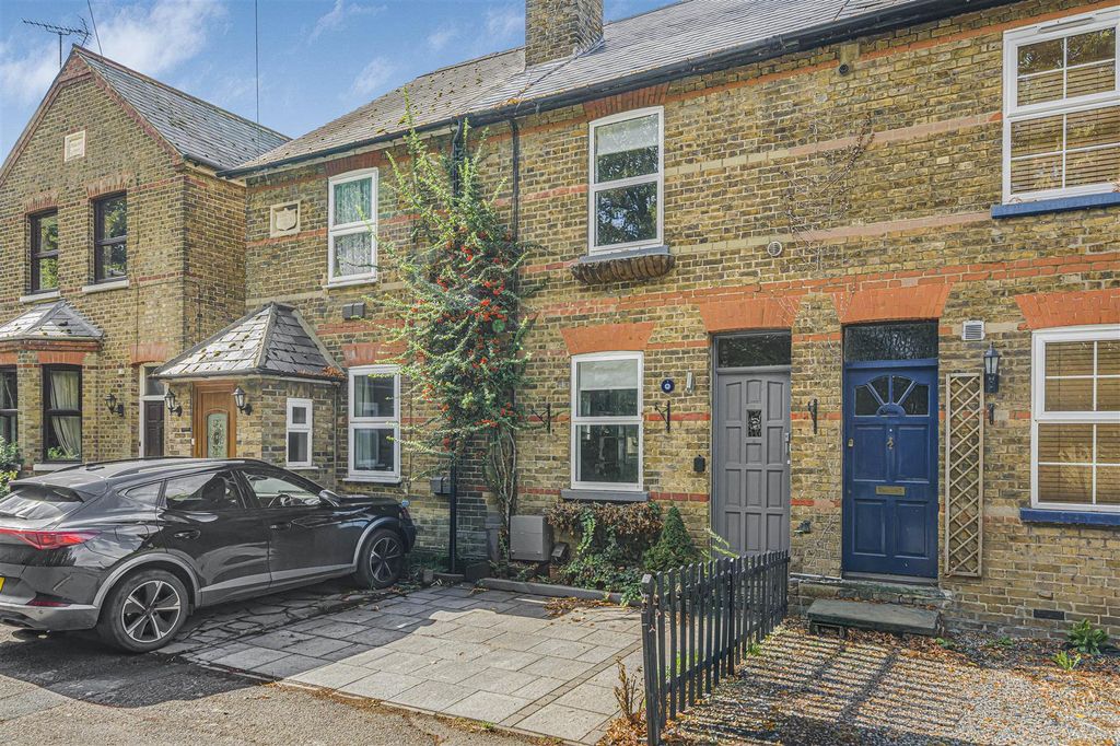 Property photo 1 of 19 222 Horton Rd, Datchet, Slough Sl3 9Hl25.Jpg