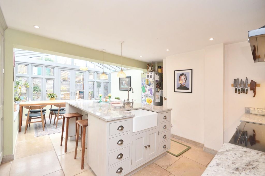 Property photo 2 of 34 Kitchen/Dining Room
