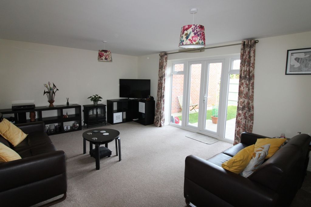 Property photo 2 of 13 Photo 10