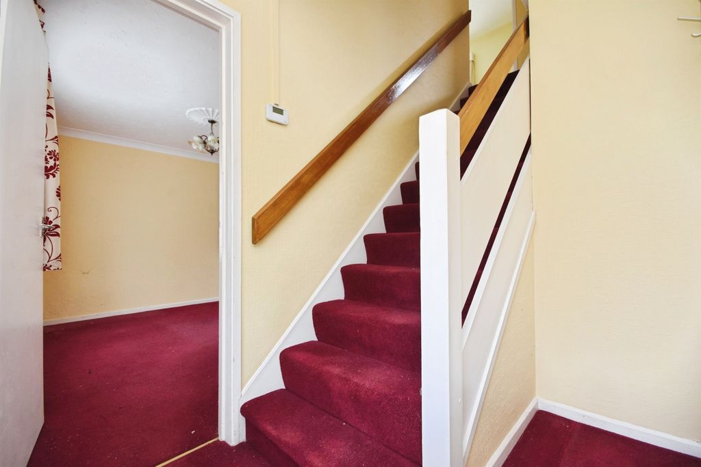 Property photo 3 of 19