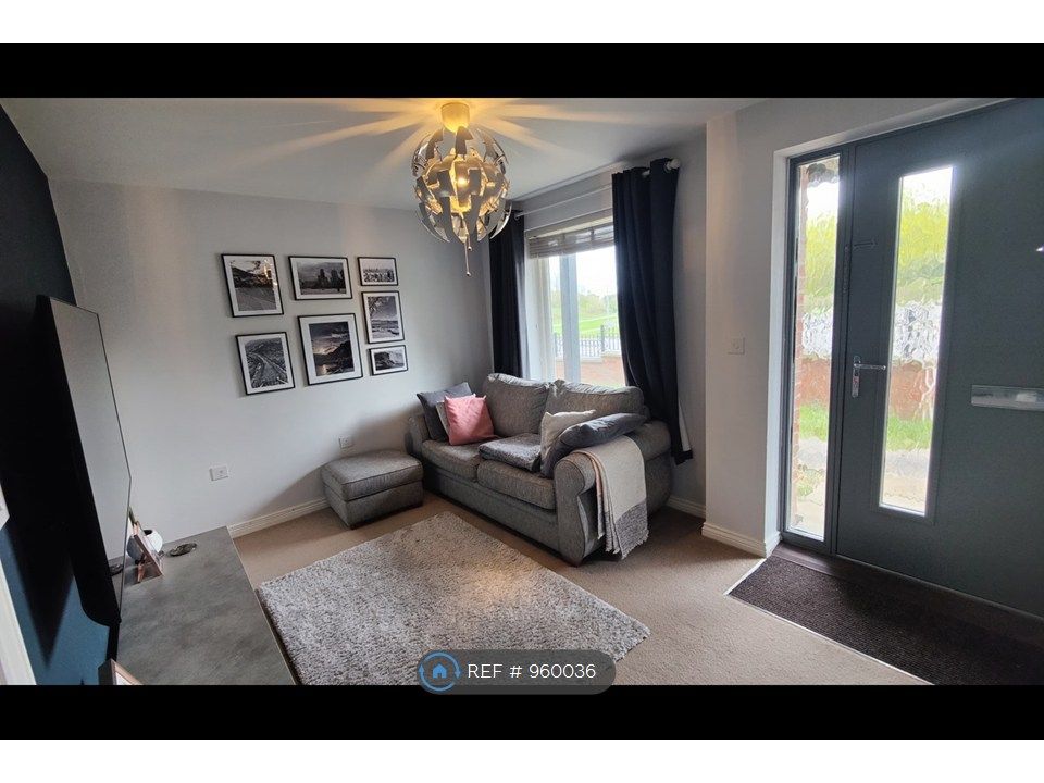 Property photo 3 of 12 Living Room