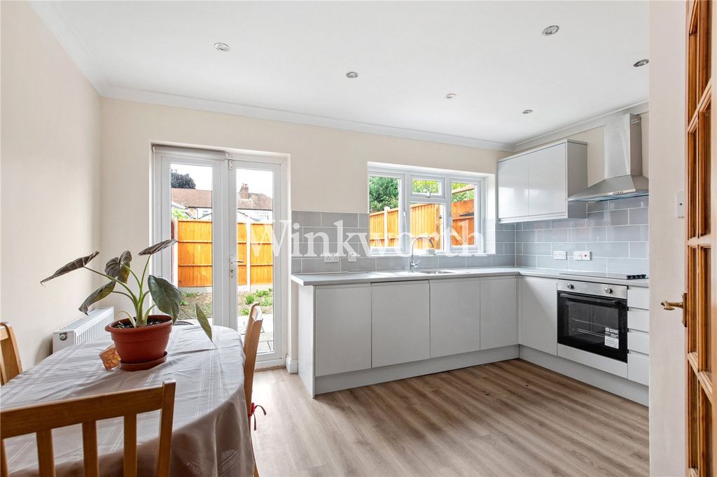 Property photo 1 of 11 Picture No. 19