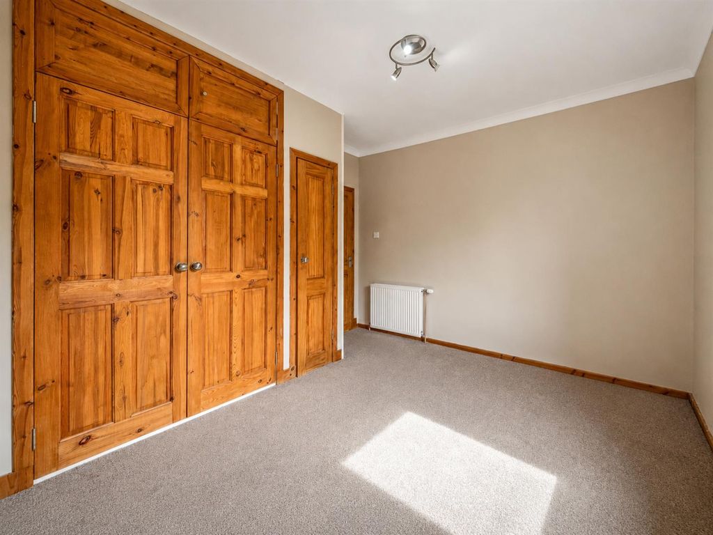 Property photo 1 of 12 15C Forebank Place Dundee-8.Jpg