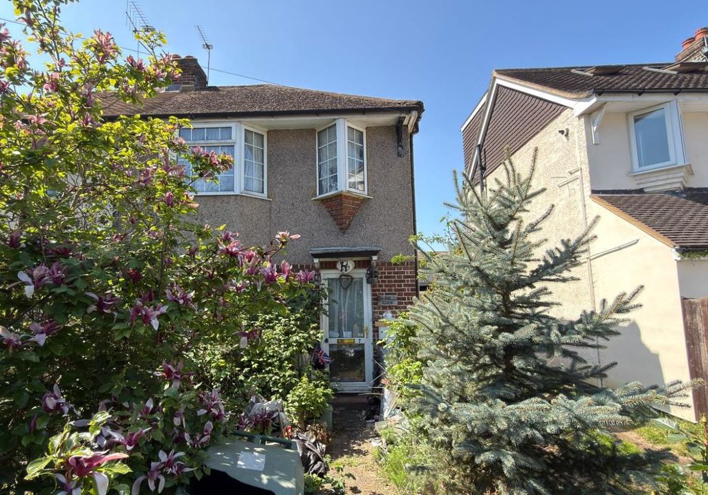 Property photo 1 of 2