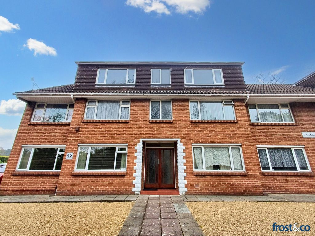 Property photo 1 of 10 Parkside Court