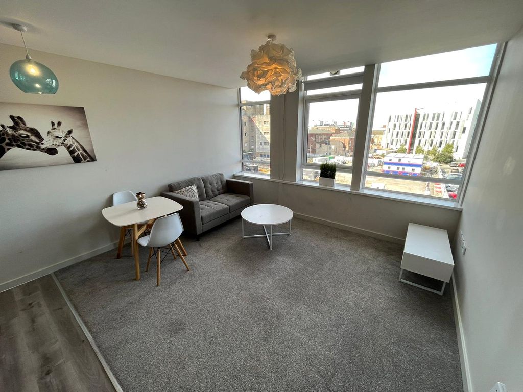 Property photo 2 of 5 Lounge