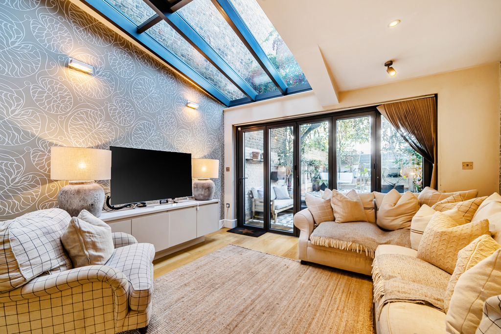 Property photo 3 of 20 1424470-5-69B9659...