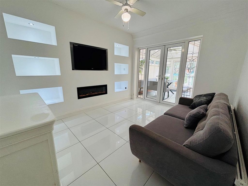 Property photo 1 of 20 Reception Room Two