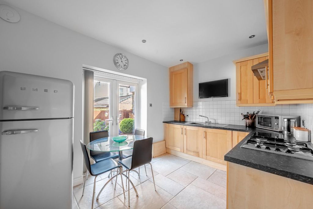 Property photo 3 of 16 Dsc09794-Hdr.Jpg