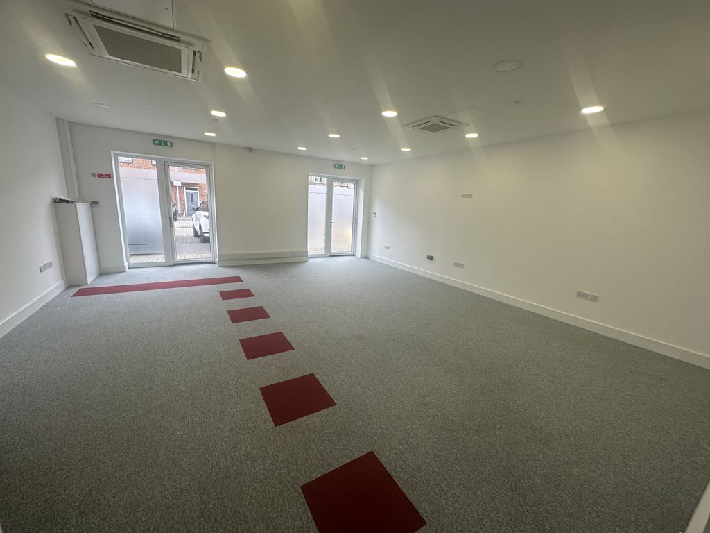 Property photo 3 of 14 Gallery