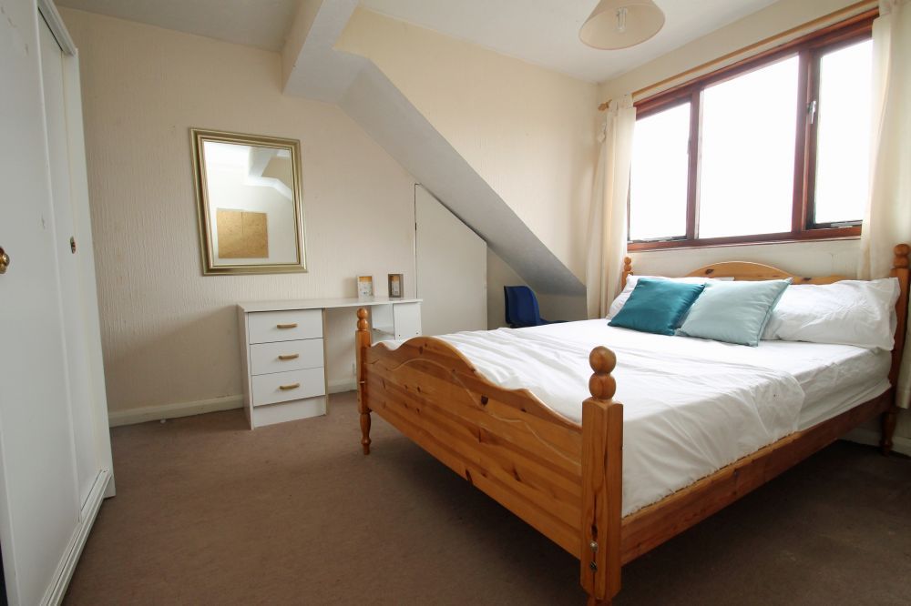 Property photo 2 of 8 Bedroom 4